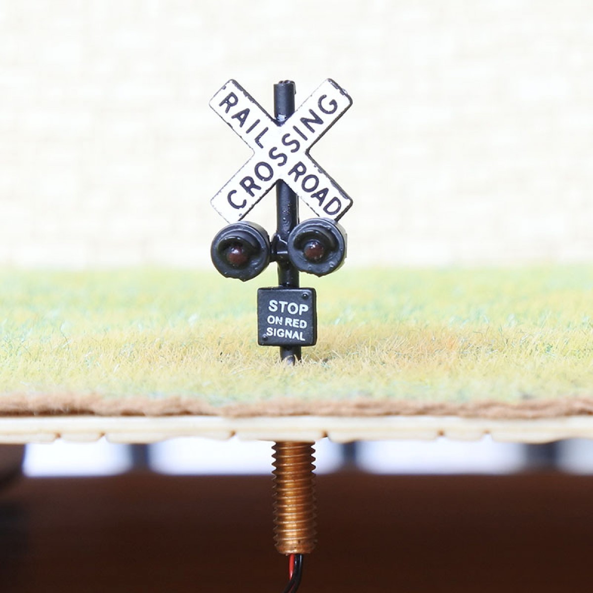 1 x N scale railroad grade crossing signal light 2 track sign LED made #csnBL6